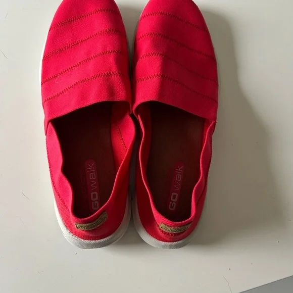 Skechers Go Walk Slip on comfort shoe 9.5 - Picture 3 of 7